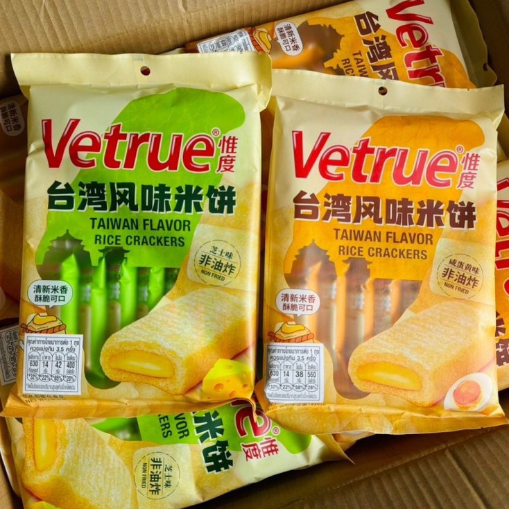 โดโชะใต้หวั่น โดโชะวีทรู แพ็คเก็จใหม่!!  แครกเกอร์ ข้าวพองอบกรอบ มี 2 รสชาติ รสชีส  รสไข่แดง  ขนาด 116 กรัม/ห่อ