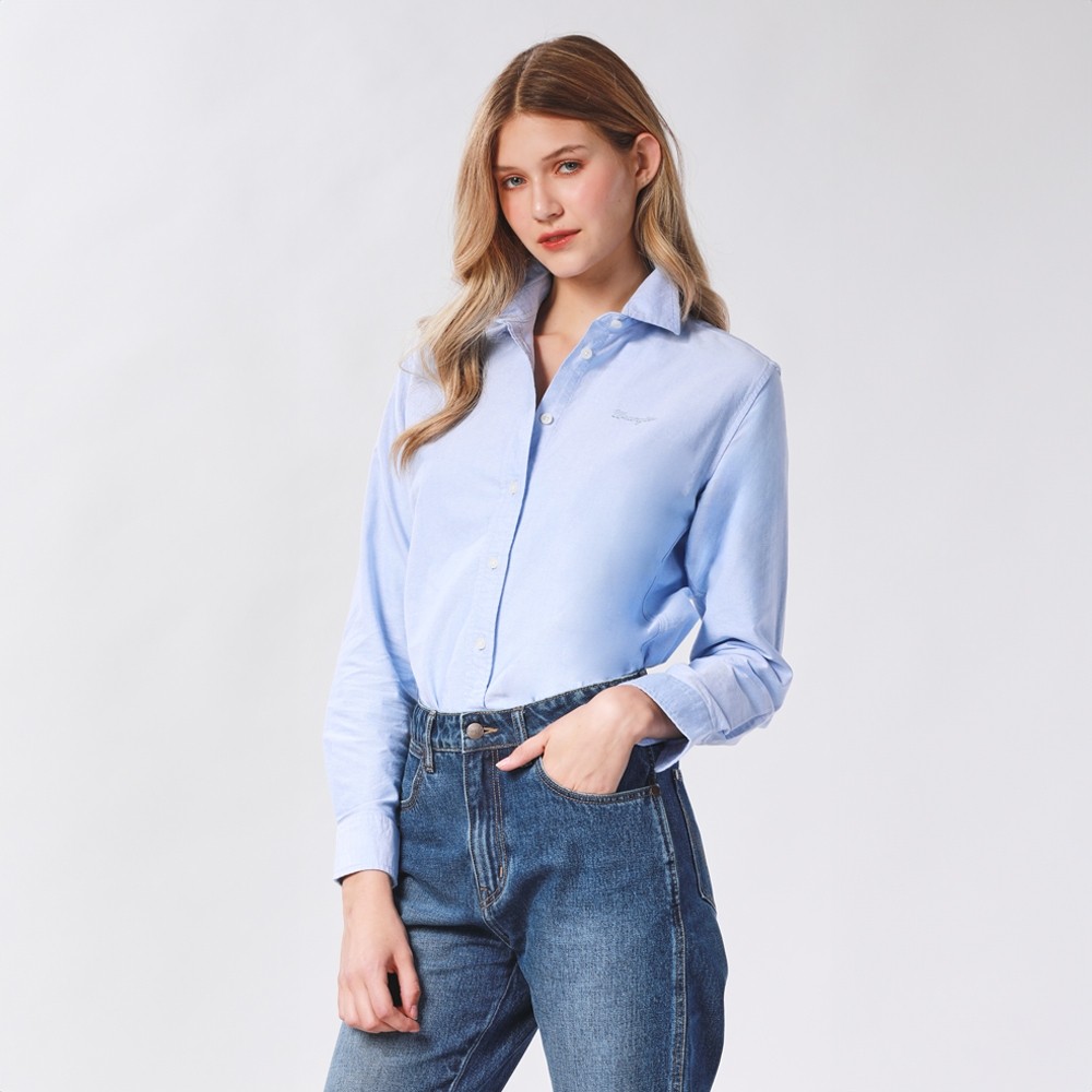 WRANGLER เสื้อเชิ้ตแขนยาวผู้หญิง คอลเลคชั่น Wrangler For All รุ่น WR S524WSHLN58 - สีฟ้า