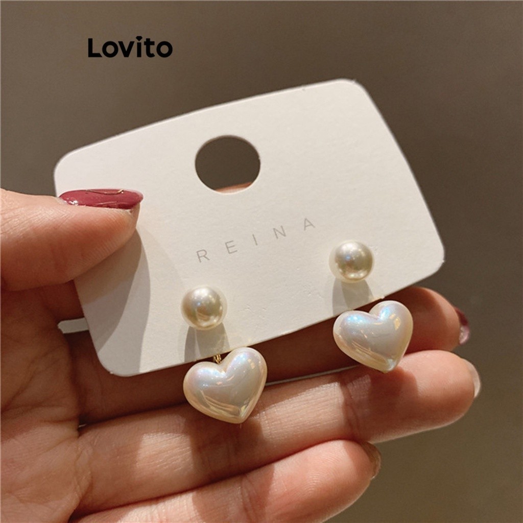 Lovito ต่างหูผู้หญิง แต่งมุกรูปหัวใจ สไตล์หรูหรา LFA08572 (สีขาว)