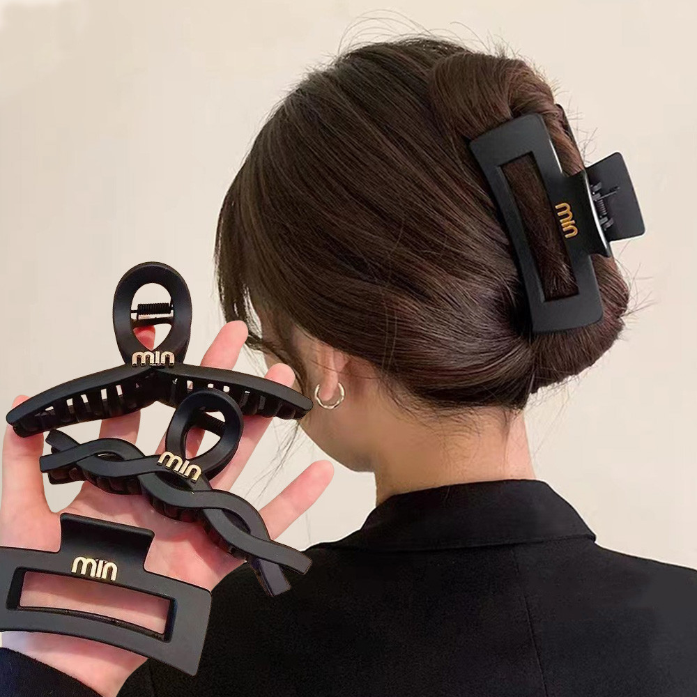 สีดําฉลามคลิปผมเรขาคณิตที่เรียบง่ายข้ามกรงเล็บผมผู้หญิงกลับหัวผมคว้าผ้าโพกศีรษะ