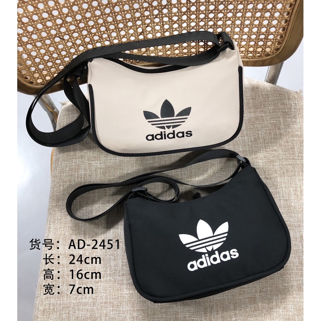 **สินค้าพร้อมส่ง** กระเป๋าทรงวินเทจ กระเป๋าแฟชั่น ราคากันเอง