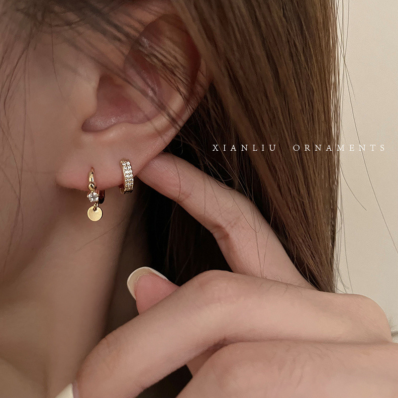 DÉ TUA Daily Commuter Gift ต่างหูต่างหูวงกลม Summer Classy Ear Buckle ต่างหู
