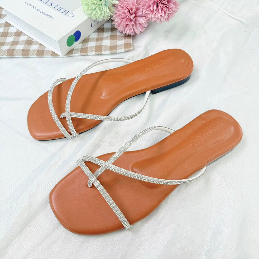 รองเท้าแตะแฟชั่น แบรนด์ ARUN รุ่น AR2029 ดีไซน์สอดโป้ง ไขว้เพชร มีไซส์ใหญ่ - รูปที่ 4