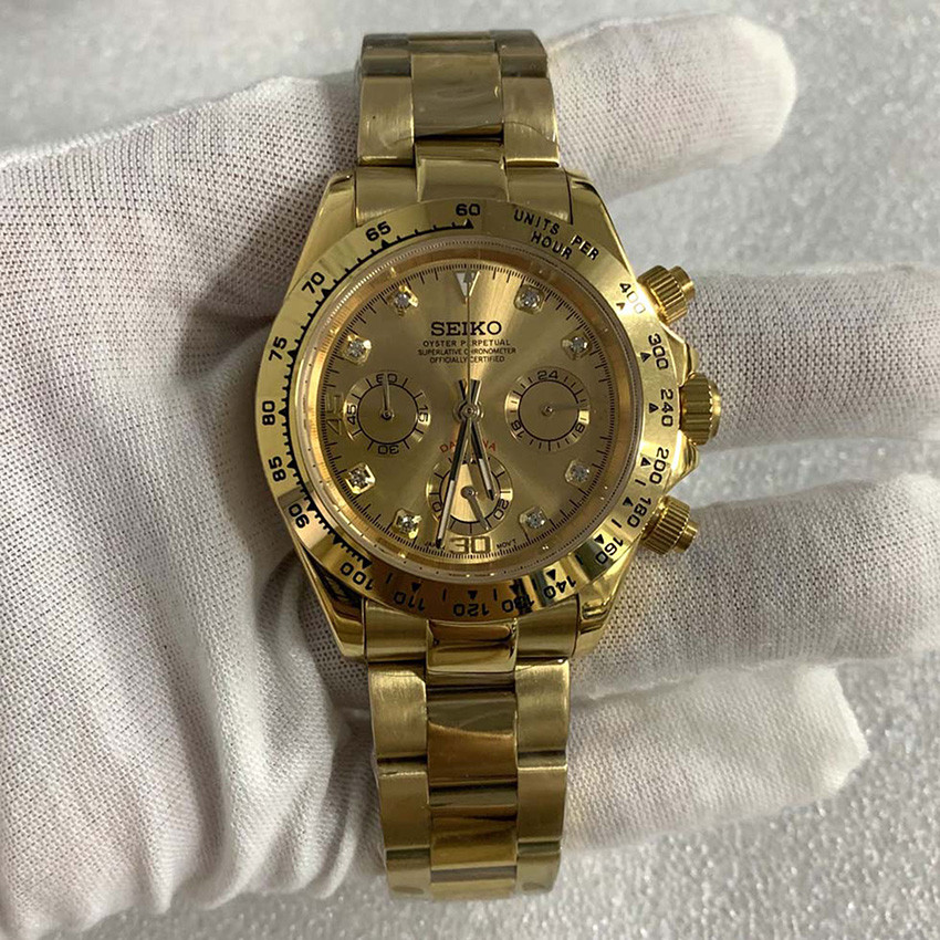 Electroplated Gold นาฬิกาผู้ชาย Chronograph 39 มม.สแตนเลสสตีลกระจกแซฟไฟร์พร้อม VK63 Quartz Movement