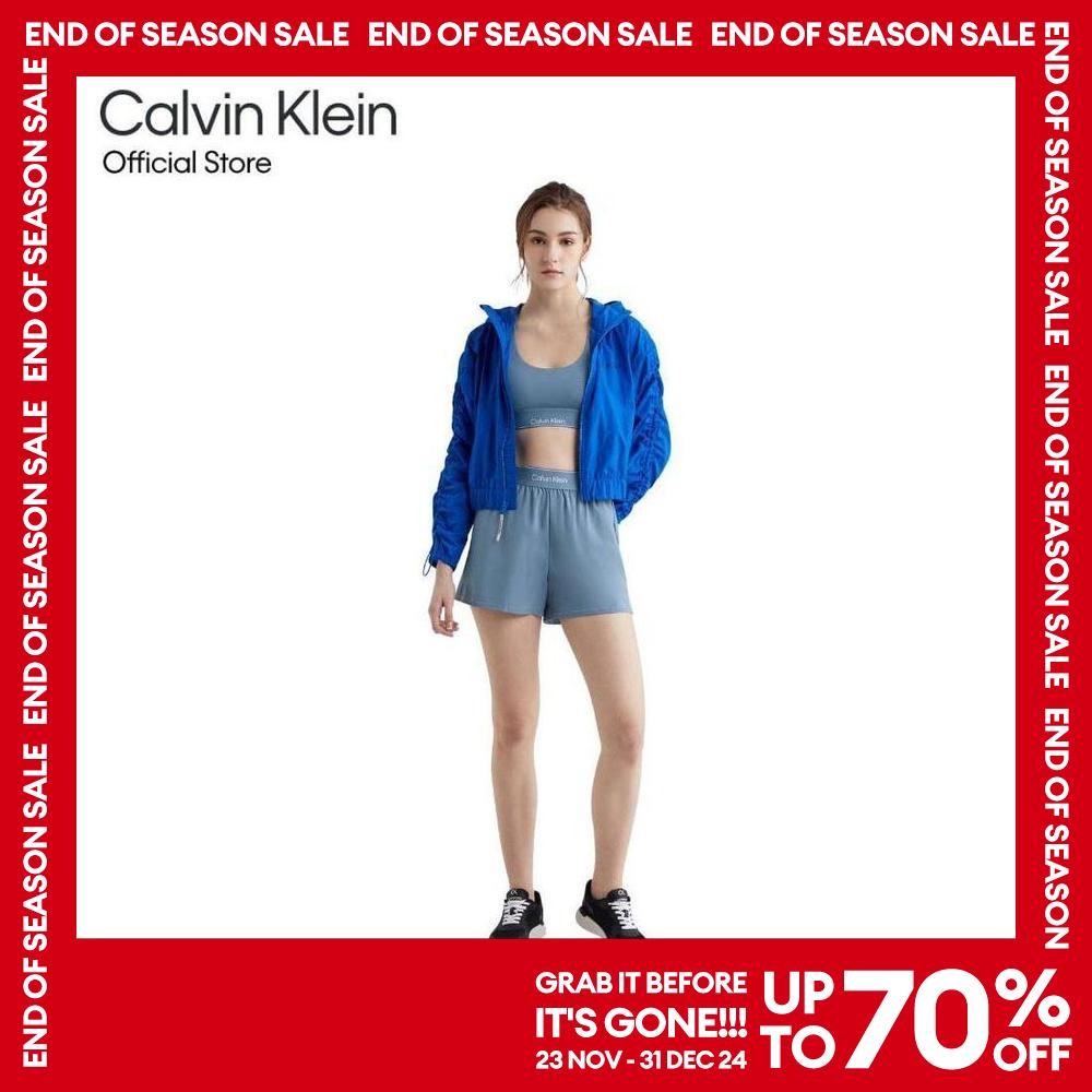 CALVIN KLEIN กางเกงออกกำลังกายขาสั้นผู้หญิง High-Rise Shorts รุ่น 4WS4S819 420 - สี CERAMIC BLUE