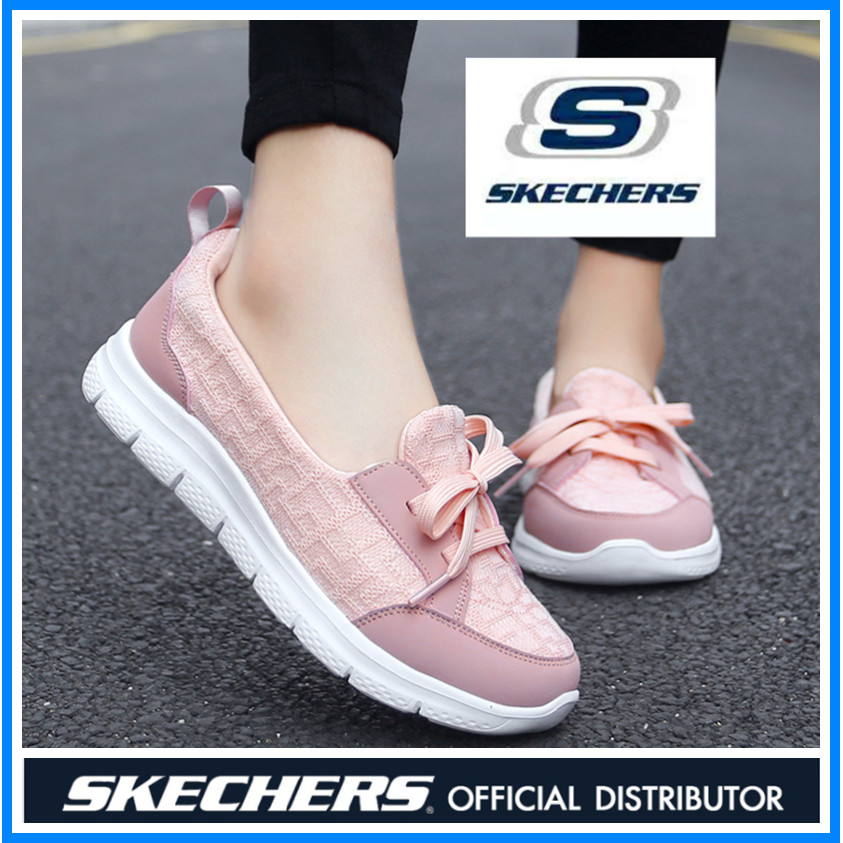 รองเท้าผ้าใบผู้หญิง GO WOLK ดีไซน์สวมใส่ง่าย เหมาะสำหรับการใช้งานในชีวิตประจำวันและออกกำลังกาย skechers