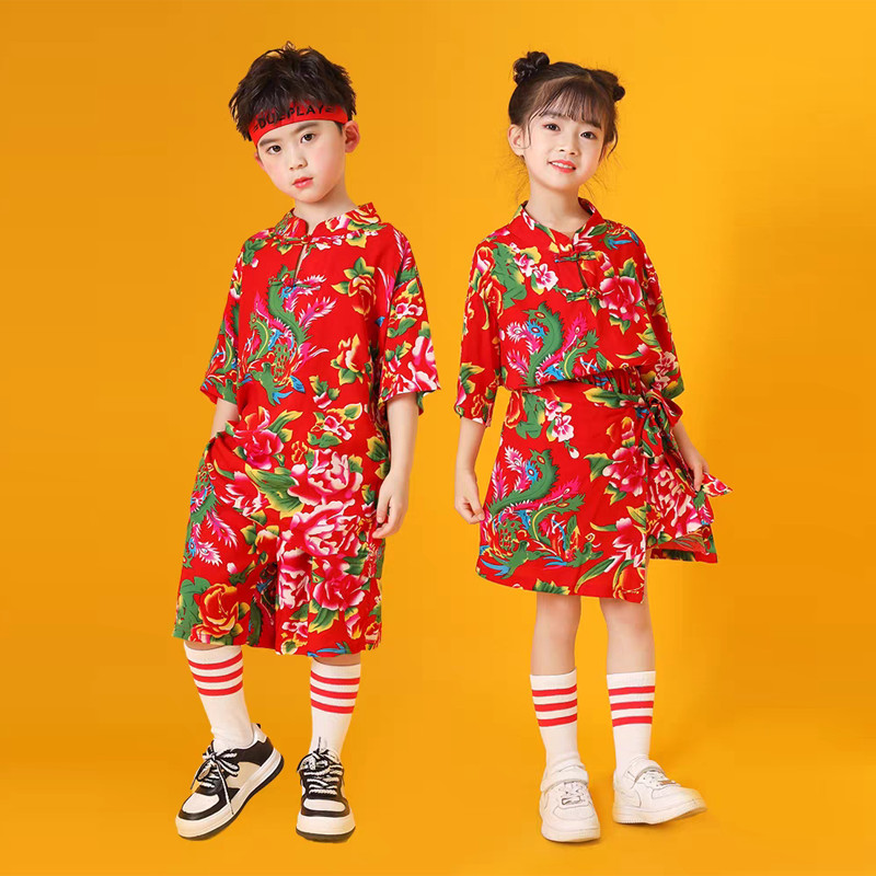 【พร้อมส่งในจีน】ชุดเซท ชุดตรุษจีน สีแดง ลายดอกไม้ ชุดการแสดง ปีใหม่ วันเด็ก สำหรับเด็กผู้หญิงและผู้ชาย