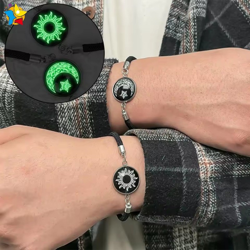 2 ชิ้น/เซ็ตสแตนเลสคู่สร้อยข้อมือผู้หญิงผู้ชายคนรัก Luminous Sun Moon Handmade ทอเชือกปรับสร้อยข้อมือมิตรภาพแฟน Party เครื่องประดับของขวัญ