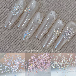 สติกเกอร์เล็บเล็บ Rhinestones เพชรคริสตัลเพทาย 5A สีขาวเงา DIY Rhombus เกล็ดหิมะ 100 ชิ้น KOUDAN