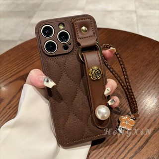 Autumn and winter high-end coffee colored diamond mesh wristband, suitable for Apple iPhone 16 Promax new 13/14 phone case 15 Pro all inclusive 17 Promax anti drop 11/12 Promax leather