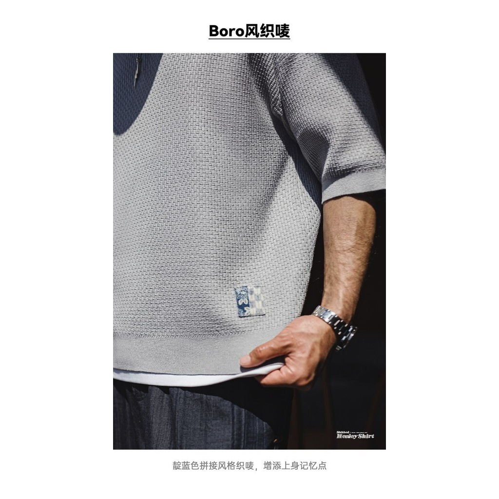 Retro 2025 ฤดูร้อนใหม่อเมริกันไม้ไผ่รูปแบบ Henry เสื้อแขนสั้นเงินเก่า Drop รู้สึกถักสีเทาหลวมครึ่งแขนเสื้อยืดสําหรับชาย — صورة 8