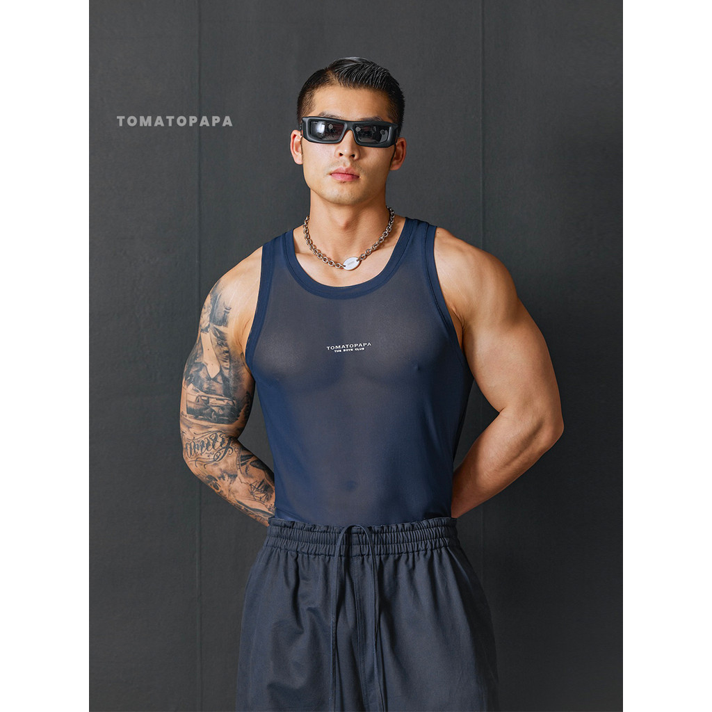 Tomatopapa เสื้อกั๊กพิมพ์สีฟ้า ทำจากGauze น้ำหนักเบา สวมใส่ง่าย มีคุณสมบัติrapid dry เหมาะสำหรับการอ