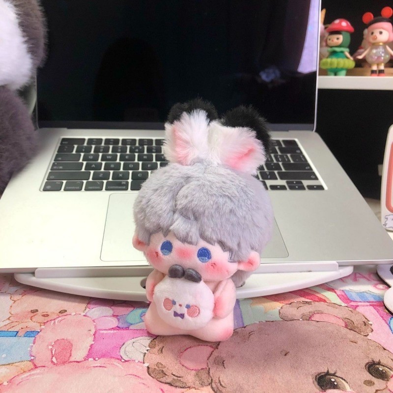 (ภาพจริง)Love and DeepSpace Xavier 10cm Cute Huging Body High-Quality Plush Doll - ของขวัญแฟนสะสม