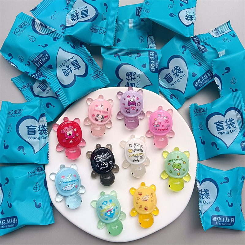 10/20/30/50pcs เต่าเรซิ่นน่ารัก Luminous Glow In The Dark Turtle Blind Bag Collection ของเล่นสําหรับคู่-Matching เกม