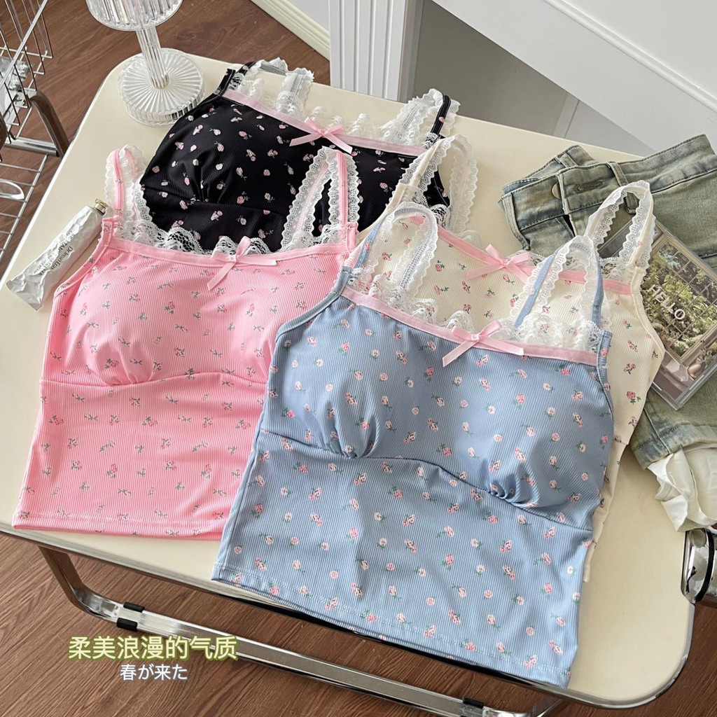 #393 เสื้อสายเดี่ยว ขอบลูกไม้ ลายดอก มีฟองน้ำในตัว