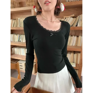 cherryshop พร้อมส่ง เสื้อแขนยาวคอกลมลูกไม้ผู้หญิงรุ่นเกาหลี การออกแบบธนู ผ้านุ่มเข้ารูป เรียบง่ายและน่ารัก