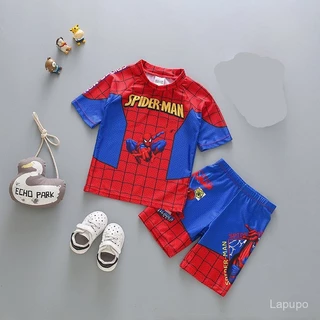 ชุดว่ายน้ำสองชิ้นแห้งเร็วสำหรับเด็กชาย ดีไซน์ใหม่ กางเกงว่ายน้ำและเสื้อสำหรับเด็กกลางและเล็ก