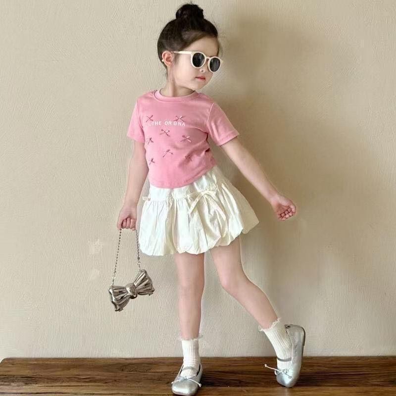 พร้อมส่งค่ะ ชุดเซ็ตเด็กผู้หญิง กระโปรงสีขาว + เสื้อเชิ้ตสีชมพู ลายน่ารักมาก รหัส WP270