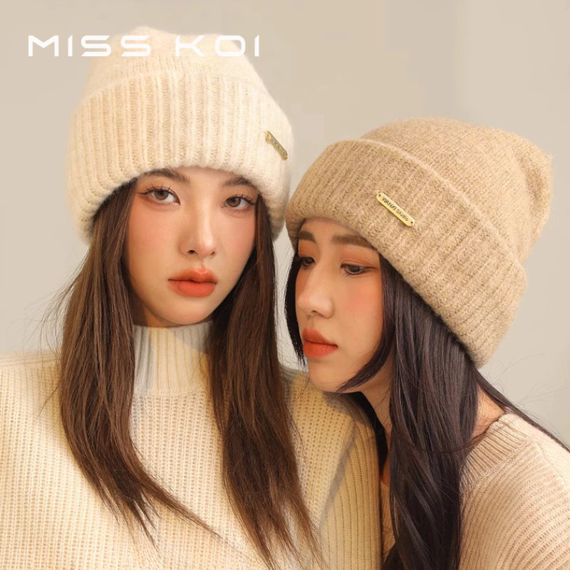 MISSKOI หมวกผู้หญิงฤดูใบไม้ร่วงฤดูหนาวความอบอุ่น Hot-Protecting หูแสดงใบหน้าขนาดเล็กถักหมวก Windproof ขนสัตว์เส้นรอบวงหัวใหญ่ Pi