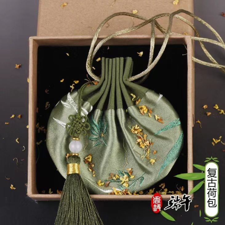 ปีมังกรมังกรเทศกาลเรือของขวัญซองพระราชวังโบราณสีแดงกระเป๋าพู่ซองที่ว่างเปล่ากระเป๋าจี้จี้จี้ บาง5ไทย