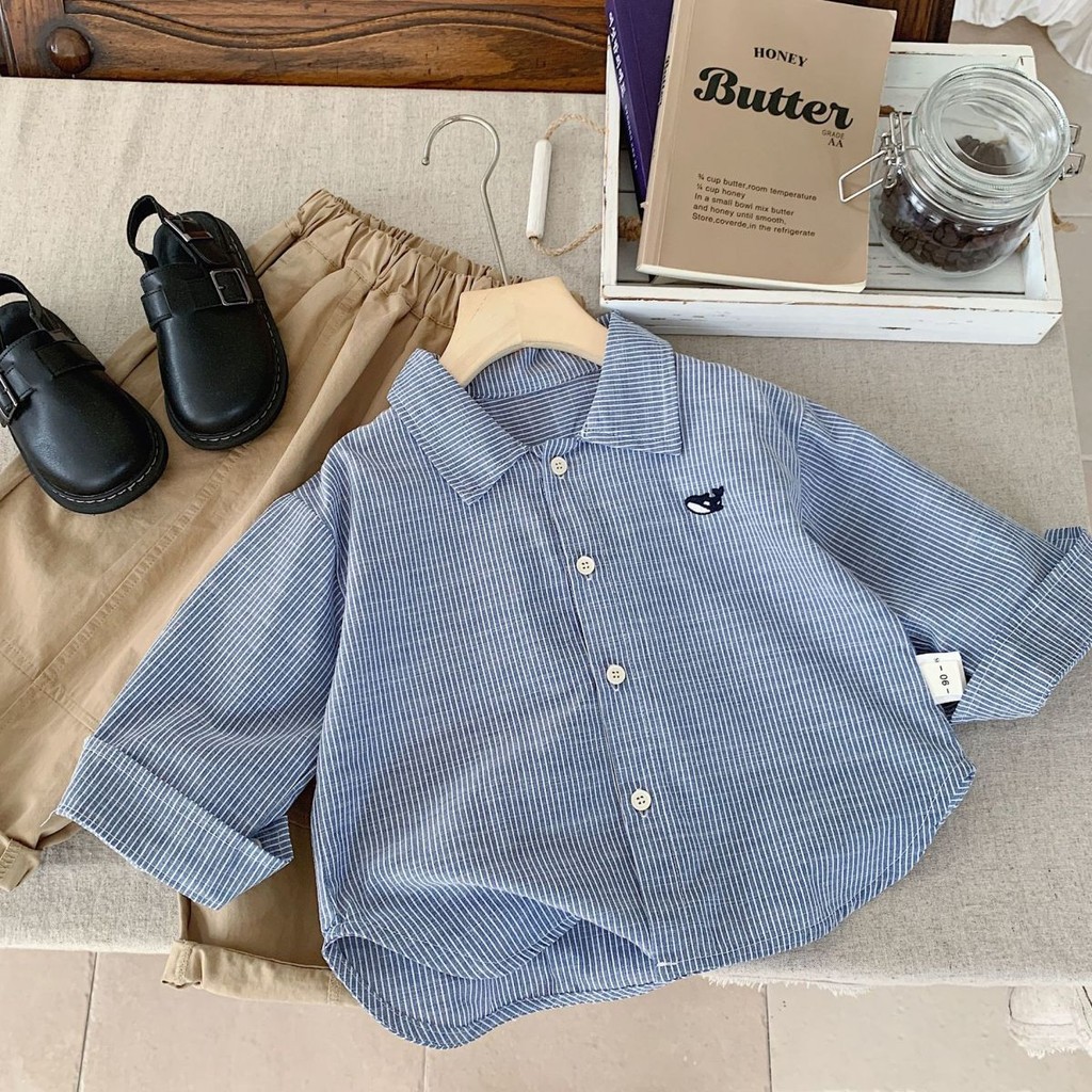 เสื้อเด็กผู้ชาย 2024 ใหม่สีทึบลายสก๊อตเย็บปักถักร้อยลายการ์ตูนอเนกประสงค์ด้านบน - รูปที่ 7