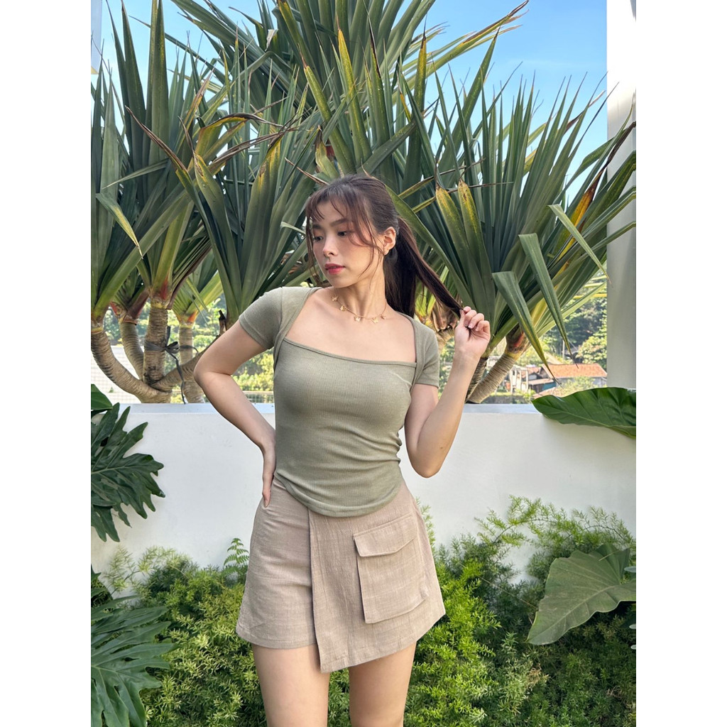 Moa Top - เสื้อคอเหลี่ยม / เสื้อถักซี่โครง / เสื้อคอเหลี่ยมธรรมดา / เสื้อสตรีซี่โครงธรรมดา 122