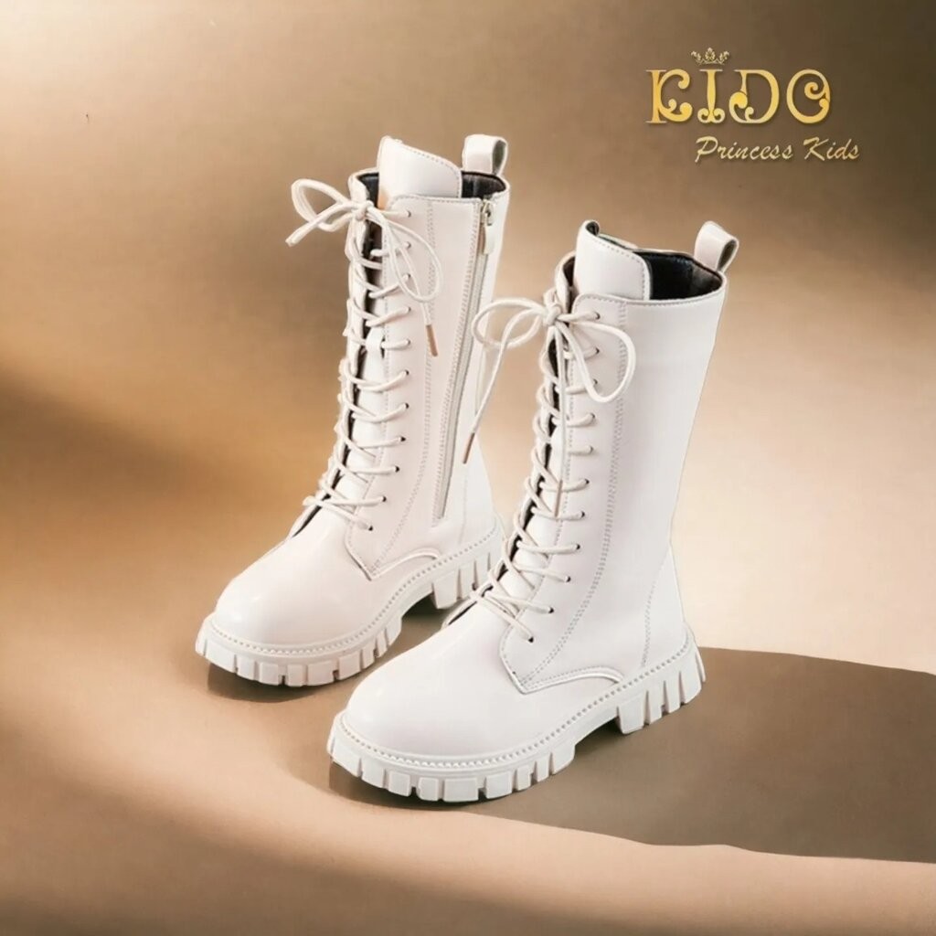 Tบูทเด็ก(หน้าร้านอยู่รัชดา ลองได้)H132 สีขาว ด้านหน้าร้อยเชือกสูง แบบเท่ๆ