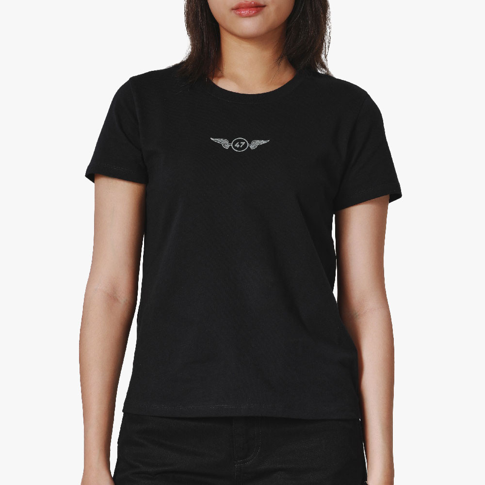 WRANGLER เสื้อยืดแขนสั้นผู้หญิง คอลเลคชั่น Biker ทรง Regular รุ่น WR F324WTSSN44 สีดำ