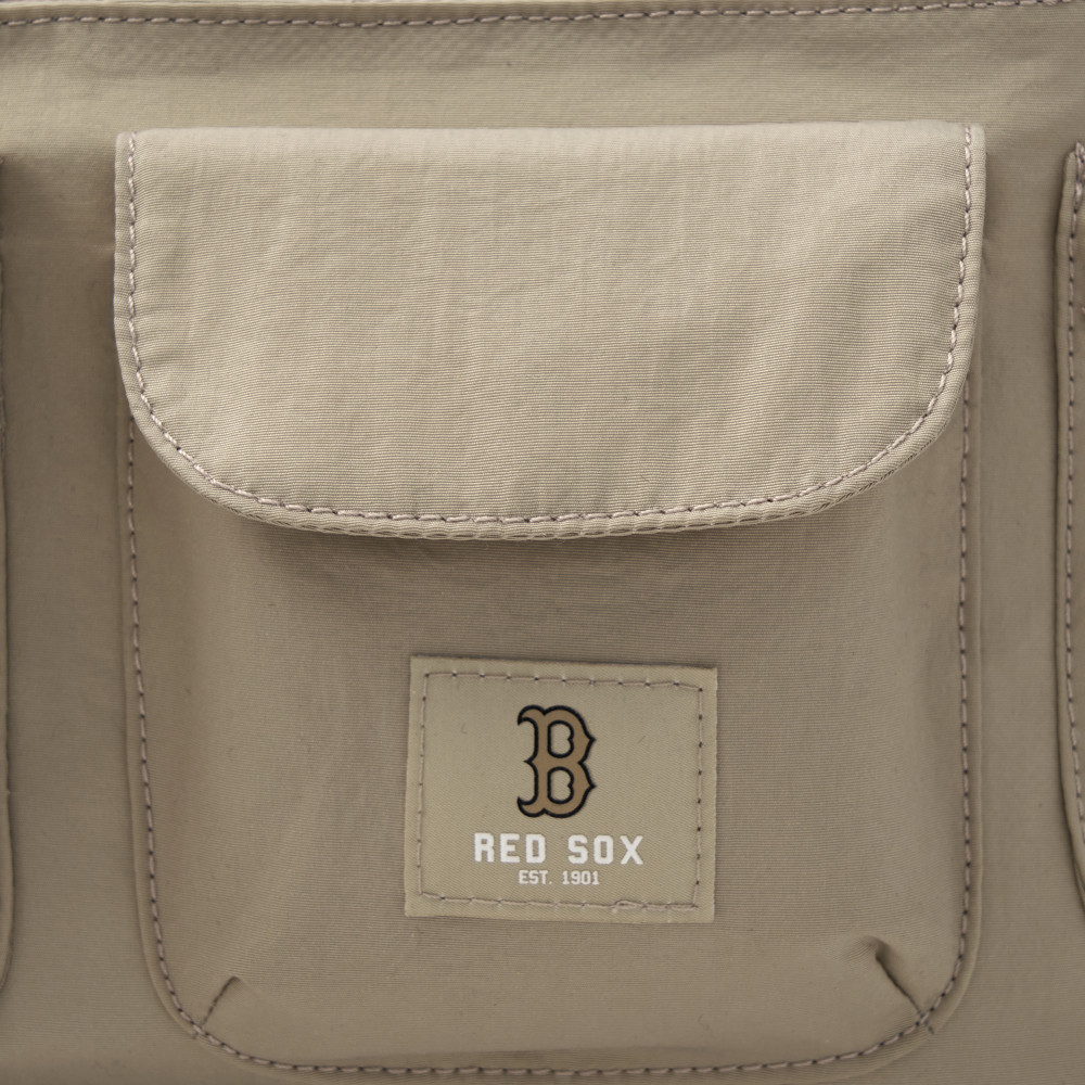 MLB กระเป๋าสะพายข้าง ยูนิเซ็กส์ Unisex Basic Gorpcore Pocket Crossbody Bag รุ่น 3ACRB035N 43SAS สีแซนด์