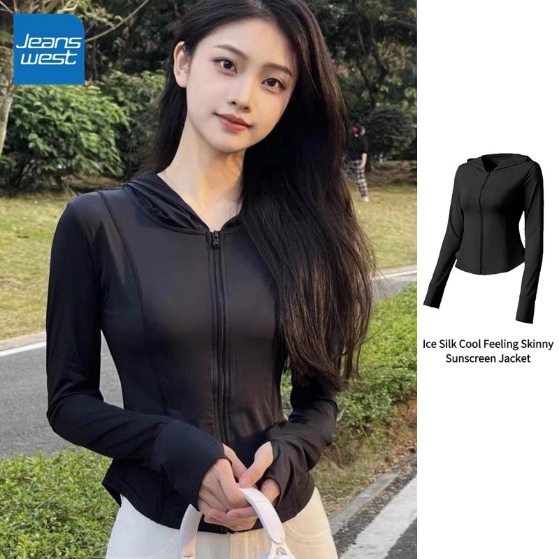 Jeanswest เสื้อกันแดดทรงสลิม ผ้าไอซ์ซิลค์รัดรูป เสื้อโยคะมีฮู้ด UPF50+ กันยูวี ออกกำลังกาย