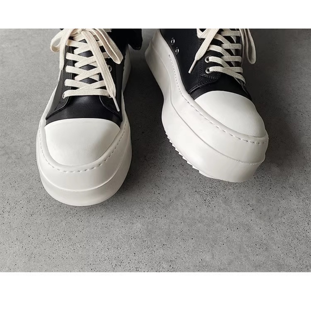 ยุโรปอเมริกัน Niche ของแท้หนัง Big Toe Daddy รองเท้า IG คู่รองเท้าผ้าใบลําลอง All-Match หนา Soled เพิ่มความสูงผู้ชายผู้หญิงรองเท้าสบายๆ
