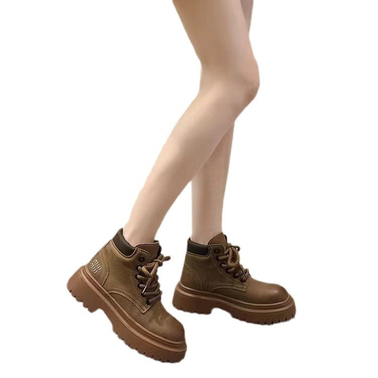 รองเท้าเดิน Slimmer ดู Mid-Tube รองเท้า Hard รองเท้าลื่นเช่นรองเท้าหนังแฟชั่น Martin Boots มัลติฟังก์ชั่น Bumblebe