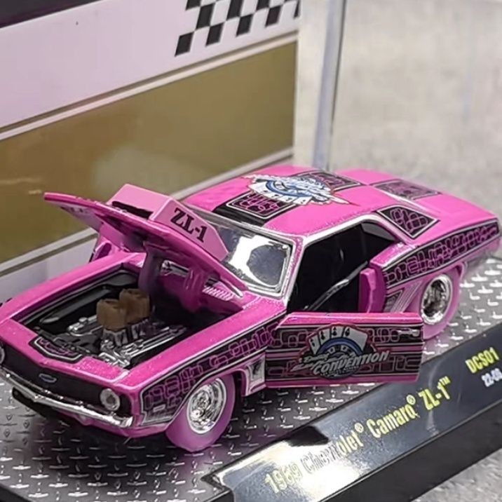 M2 1/64 1969 Chevrolet Alloy Car Model