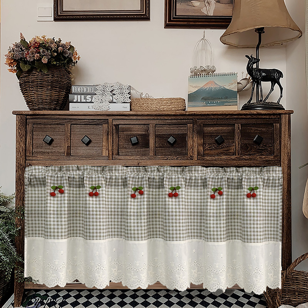 Vintage Sheer Valance สําหรับหน้าต่างขนาดเล็กความเป็นส่วนตัวผ้าม่านสั้นชั้นน่ารัก Cherry Splicing Buffalo ตรวจสอบ Cafe ห้องน้ําหน้าต่าง Treatment Rod กระเป๋า 1 แผง
