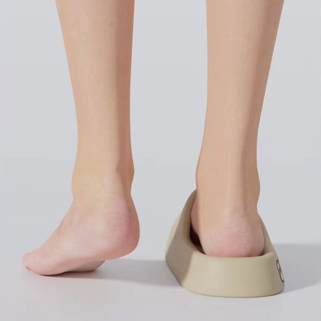 🩴NEMOSO🩴รองเท้าแตะ น้องหมีน่ารัก พื้นนุ่มพิเศษ เหมาะสำหรับใส่ในบ้าน และห้องน้ำ สไตล์เรียบง่าย - รูปที่ 4