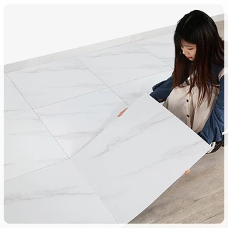 กระเบื้องยางลายหินอ่อน 20PCS 30x30ซม สติกเกอร์ติดผนัง กาวในตัว ปูพื้นห้องนอน กันรอยขีดข่วนและทนทาน