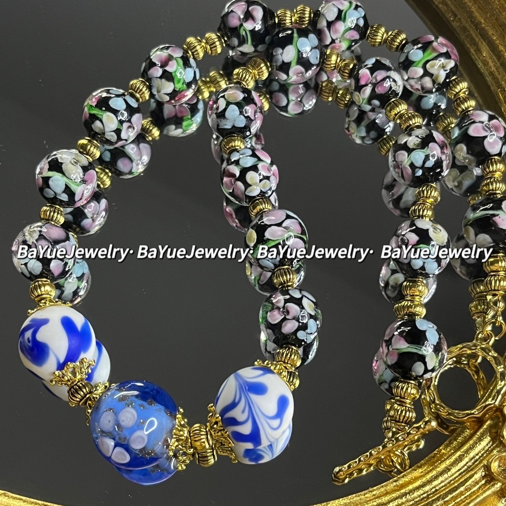 August Beauty-Orphan 2194 Blue White Porcelain+Black Thousand Flowers ทาสีสร้อยคอแก้ว