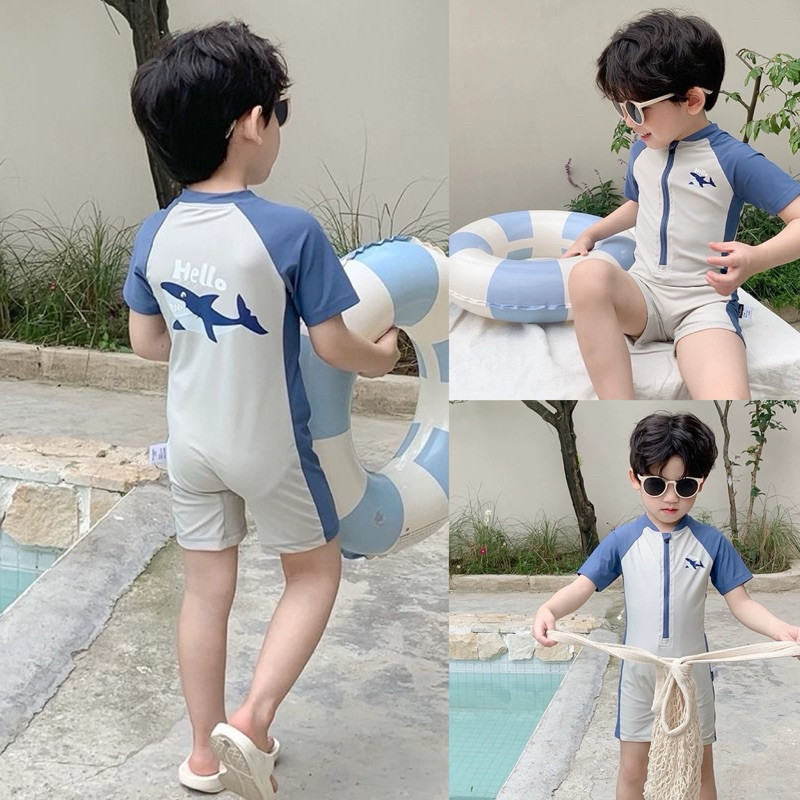 พร้อมส่ง ไม่มีหมวกว่ายน้ำคะ ชุดว่ายน้ำเด็กผู้ชายผู้หญิงใส่ได้ค่ะ แขนสั้น ลายปลาฉลาม น่ารักมาก ผ้าโพลีเอสเตอร์ (SW shark)