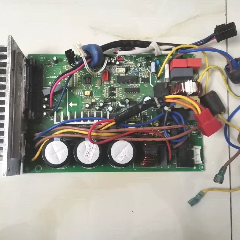 เหมาะสำหรับ Midea เครื่องปรับอากาศภายนอก KFR-51W เมนบอร์ด/BP2-241 KFR-51W/BP2-241JC.D.13.W