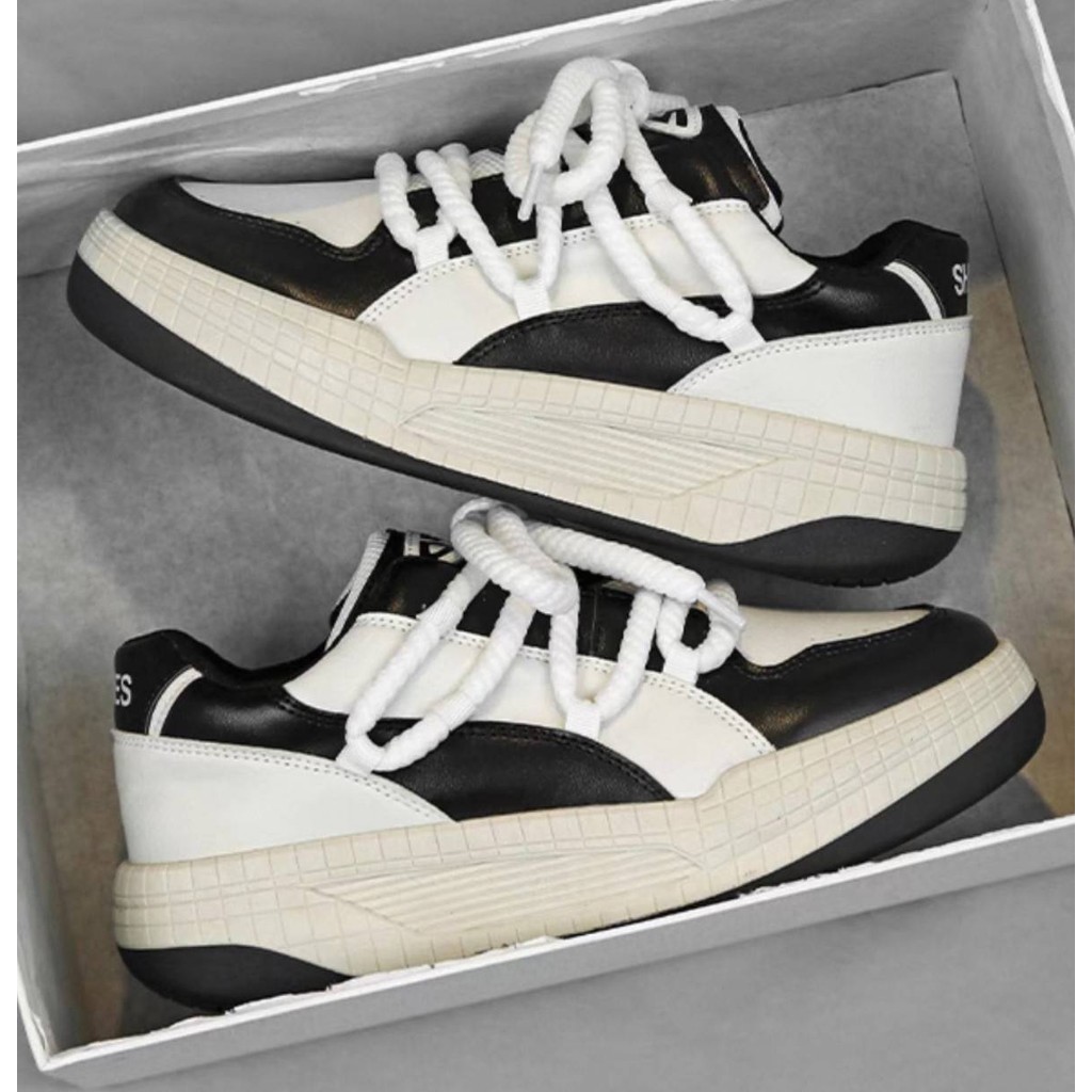 LAVA 8902รองเท้าผ้าใบผู้ชายแบรนด์ลาวา พร้อมส่งในไทย