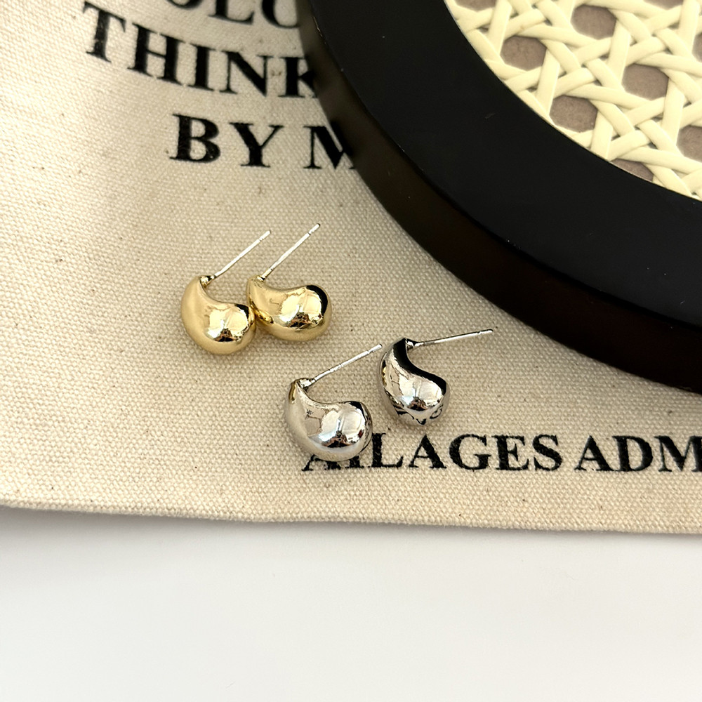 S925 เข็มเงินโลหะถั่วมันวาวหยดน้ําต่างหูบุคลิกภาพต่างหูแฟชั่นสไตล์ฮิปฮอป - รูปที่ 2