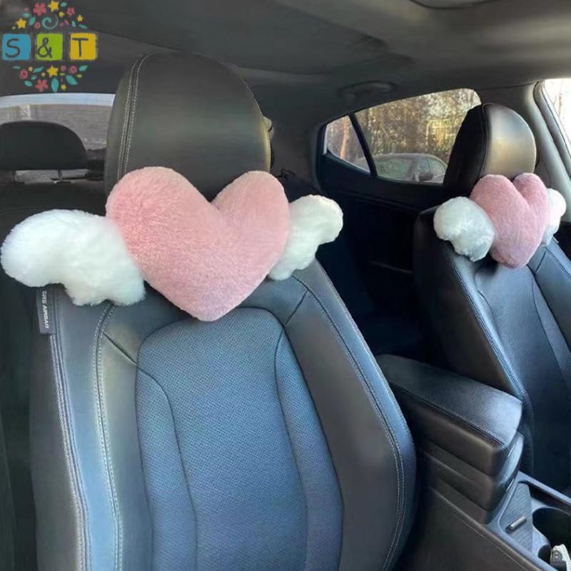 [S&T] หมอนรองศีรษะรถยนต์รูปหัวใจ Plush Love หมอนรองคอที่นั่ง Universal หมอนรองเอวรองรับอุปกรณ์เสริมเบาะรถยนต์ด้านหลัง {th}