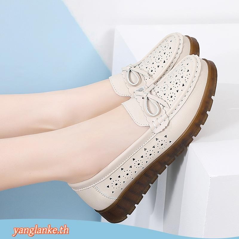 สตรีแฟชั่นรองเท้าแฟลตสบายๆฤดูร้อนสีดําลื่นบนนุ่ม soled รองเท้ากันลื่นกลวงระบายอากาศหนังเดิน Lofers ร