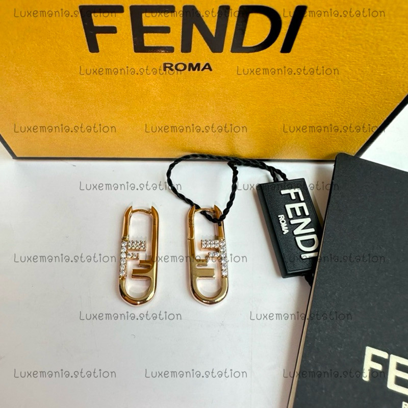 : New!! Fendi Earrings ‼️ก่อนกดสั่งรบกวนทักมาเช็คสต๊อคก่อนนะคะ‼️
