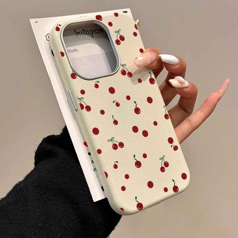 Simple Red Wave Point Cherry สําหรับ Samsung S25 S24 Ultra S23 S22 Plus S20 S21 S23 S24 FE โลหะหรูหราเลนส์กรอบหนังกันกระแทกปกอ่อน