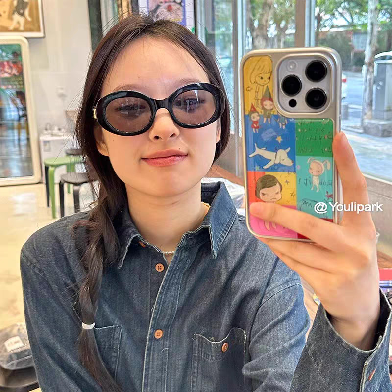 Huiwanju การ์ตูนน่ารัก graffiti Nara Yoshitsu ที่ใช้งานได้ iPhone16pro Apple 15 Pro เคสโทรศัพท์มือถือ iPhone16 รวมทุกอย่าง 14 ใหม่ 14Promax เคสป้องกัน 13