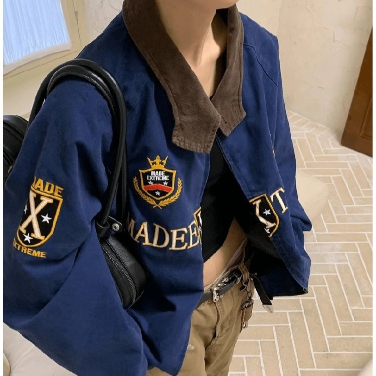 SUIKONE Suicon เสื้อแจ็คเก็ต Harrington ระดับไฮเอนด์สไตล์อเมริกันฤดูใบไม้ร่วงผู้ชายและผู้หญิงเสื้อโค้ทปักลายย้อนยุค — صورة 2