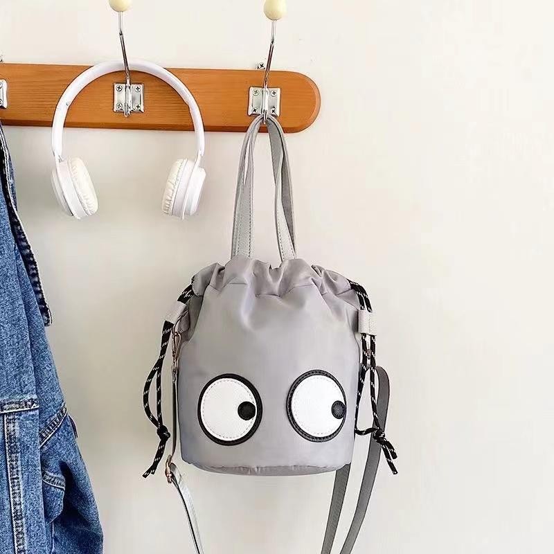 【พร้อมส่ง】กระเป๋าผู้หญิง กระเป๋าสะพายข้าง กระเป๋าแฟชั่น  กระเป๋าสไตล์เกาหลี
