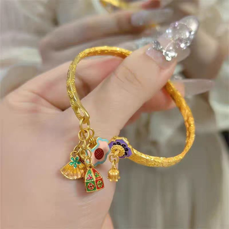 เหรียญทองทราย สร้อยข้อมือนําโชค  กำไลข้อมือ กำไลข้อมือของขวัญเครื่องประดับทองไทย พร้อมสต็อก