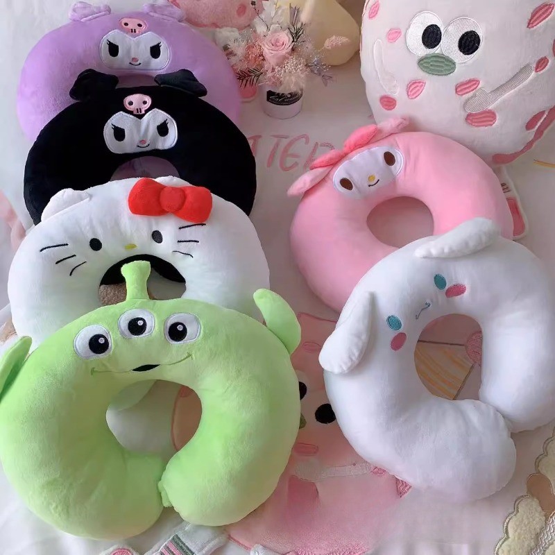 Sanrio Hello Kitty หมอนรูปตัวยู Pompompurin Kuromi Pochacco Cinnamoroll น่ารัก Girly Heart Travel แบบพกพาคอ Gaiter สาว Nap หมอน